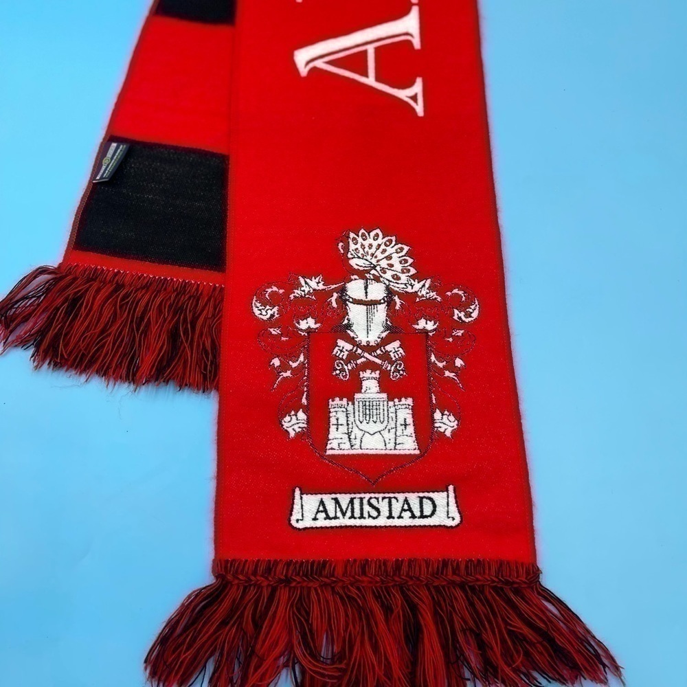Amistad Scarf - Picture 4 of 5